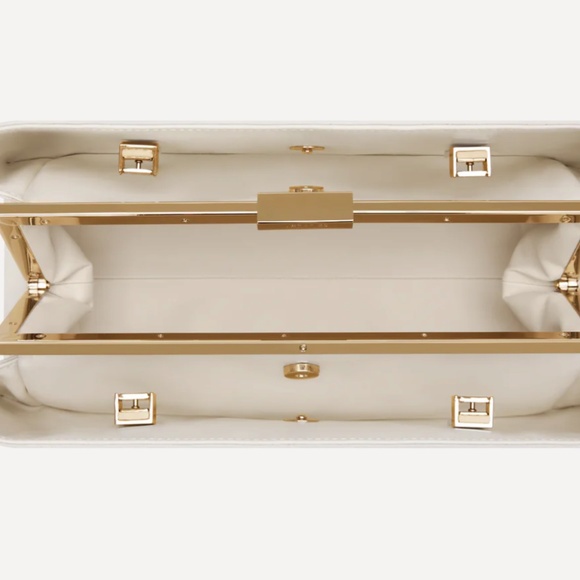 Verified Gold Ivory Éclair Bag - Picture 3 of 7